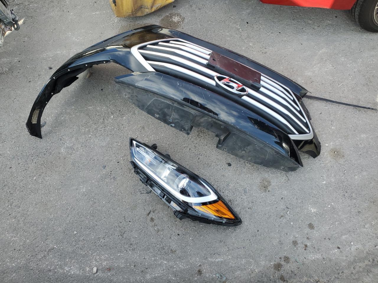 2018 Hyundai Elantra VIN KMHD84LF8JU493093 Copart auction photo, front end / side damage thumbnail 12