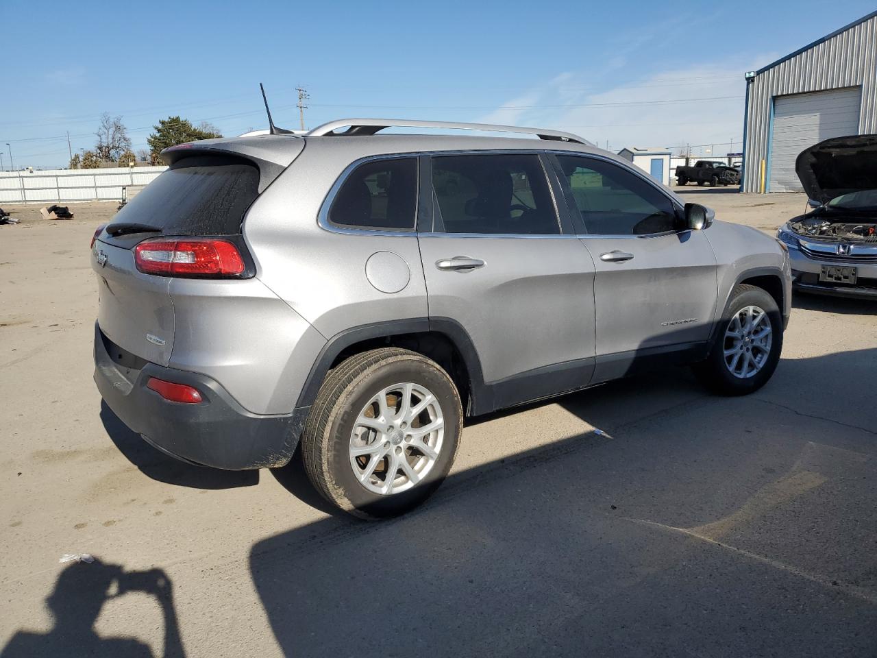 2018 Jeep Grand Cherokee VIN 1C4PJMCB1JD539351 Copart auction photo, undercarriage damage thumbnail 3