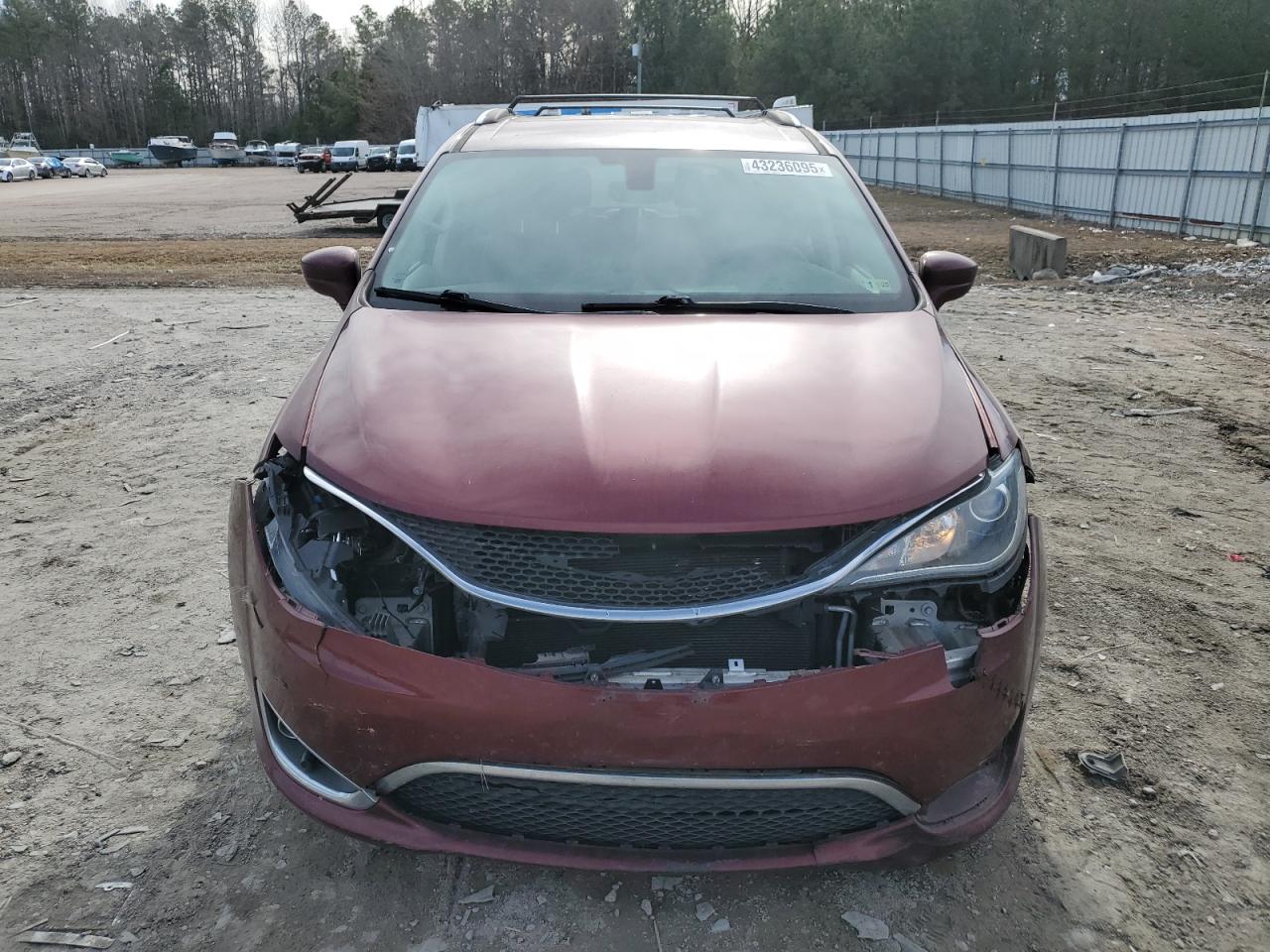 2019 Chrysler Pacifica VIN 2C4RC1BG8KR537190 Copart auction photo, front end damage thumbnail 5