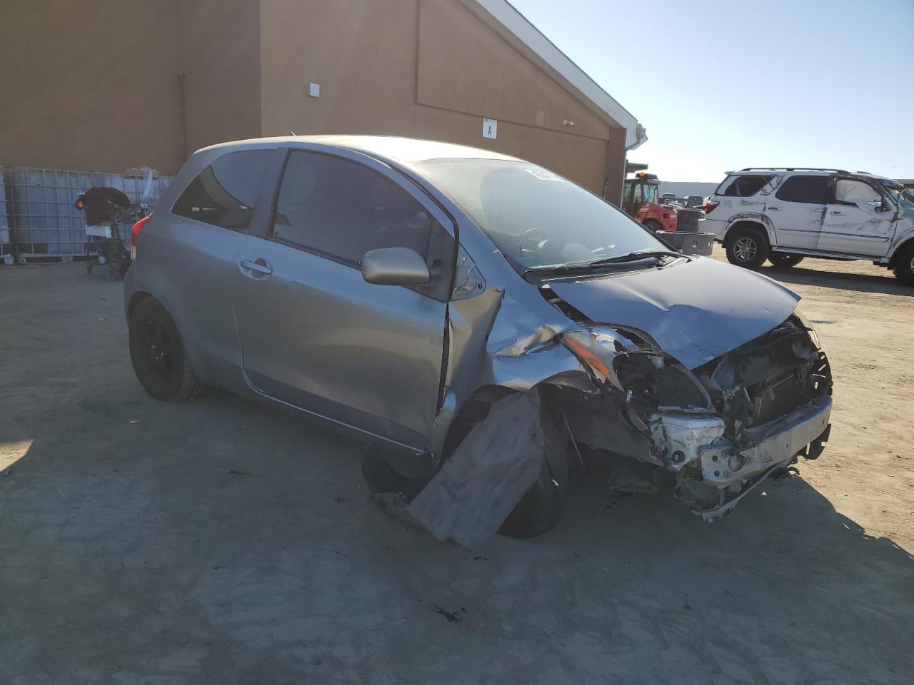 2009 Toyota Yaris VIN JTDJT903995240738 Copart auction photo, front end damage thumbnail 4