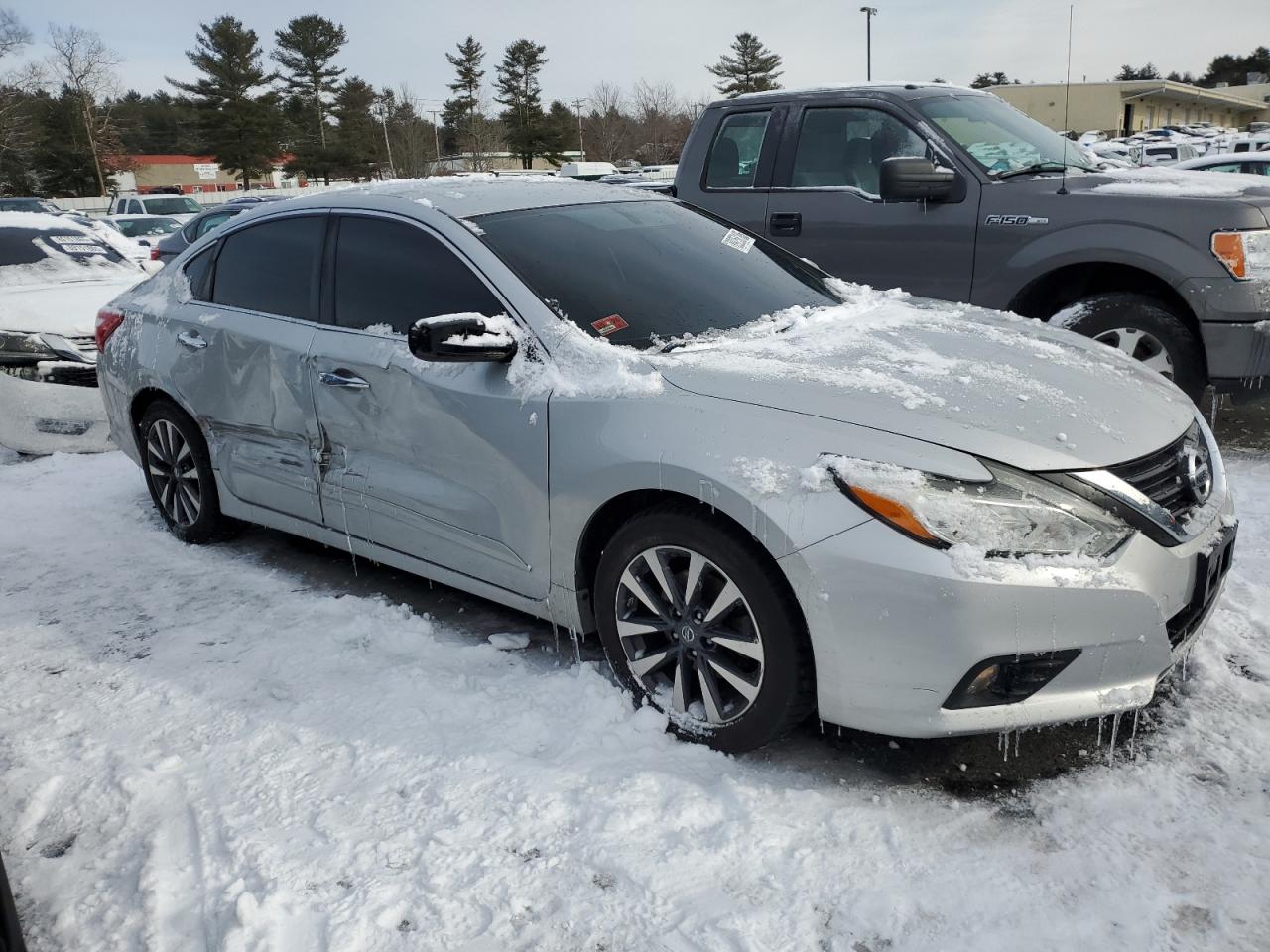 2016 Nissan Altima VIN 1N4AL3AP6GC203238 Copart auction photo, side / minor dent/scratches damage thumbnail 4