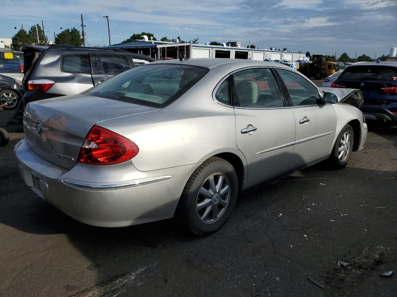 2008 Buick LaCrosse VIN 2G4WC582481188019 Copart auction photo, front end damage thumbnail 3
