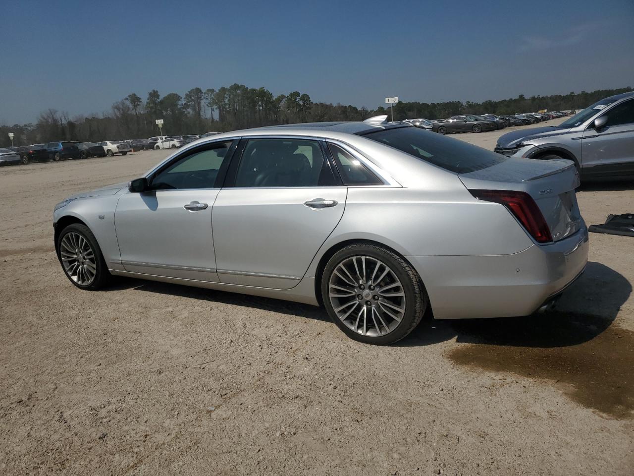 2017 Cadillac CT6 VIN 1G6KF5RS3HU167713 Copart auction photo, front end / minor dent/scratches damage thumbnail 2