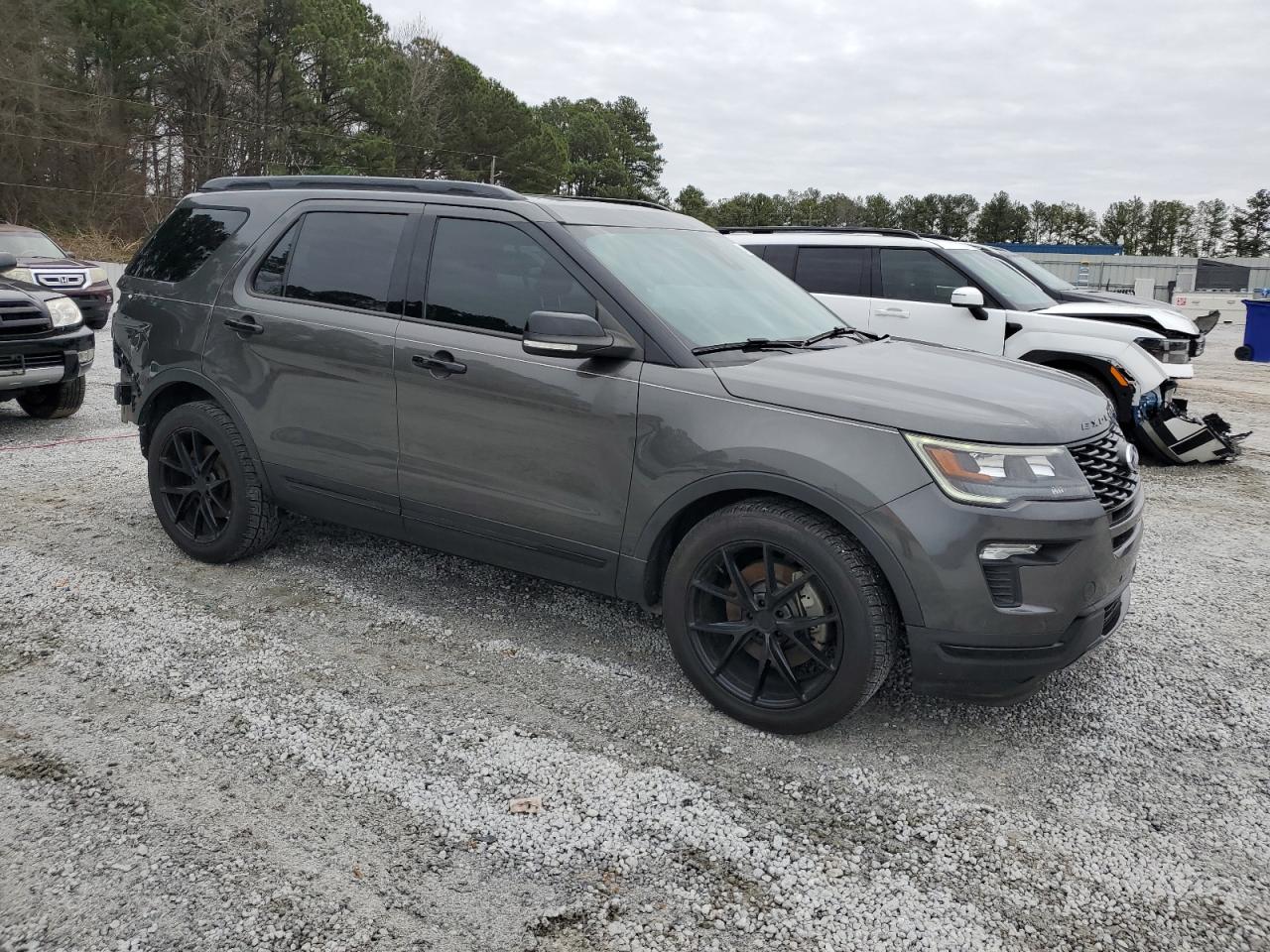 2019 Ford Explorer VIN 1FM5K8GT5KGB51792 Copart auction photo, rear end / minor dent/scratches damage thumbnail 4