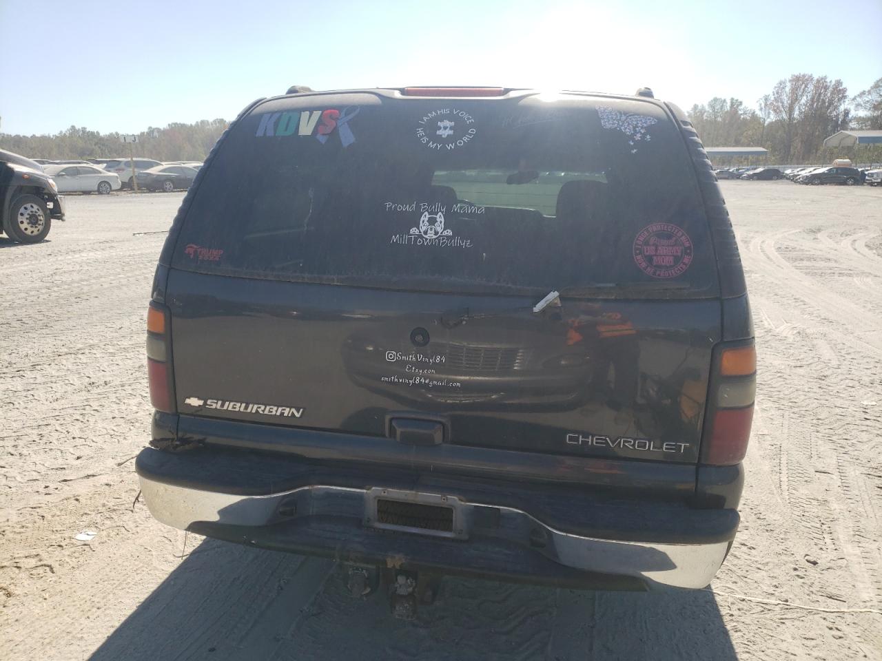 2004 Chevrolet Suburban VIN 1GNEC16ZX4J178109 Copart auction photo, water/flood damage thumbnail 6