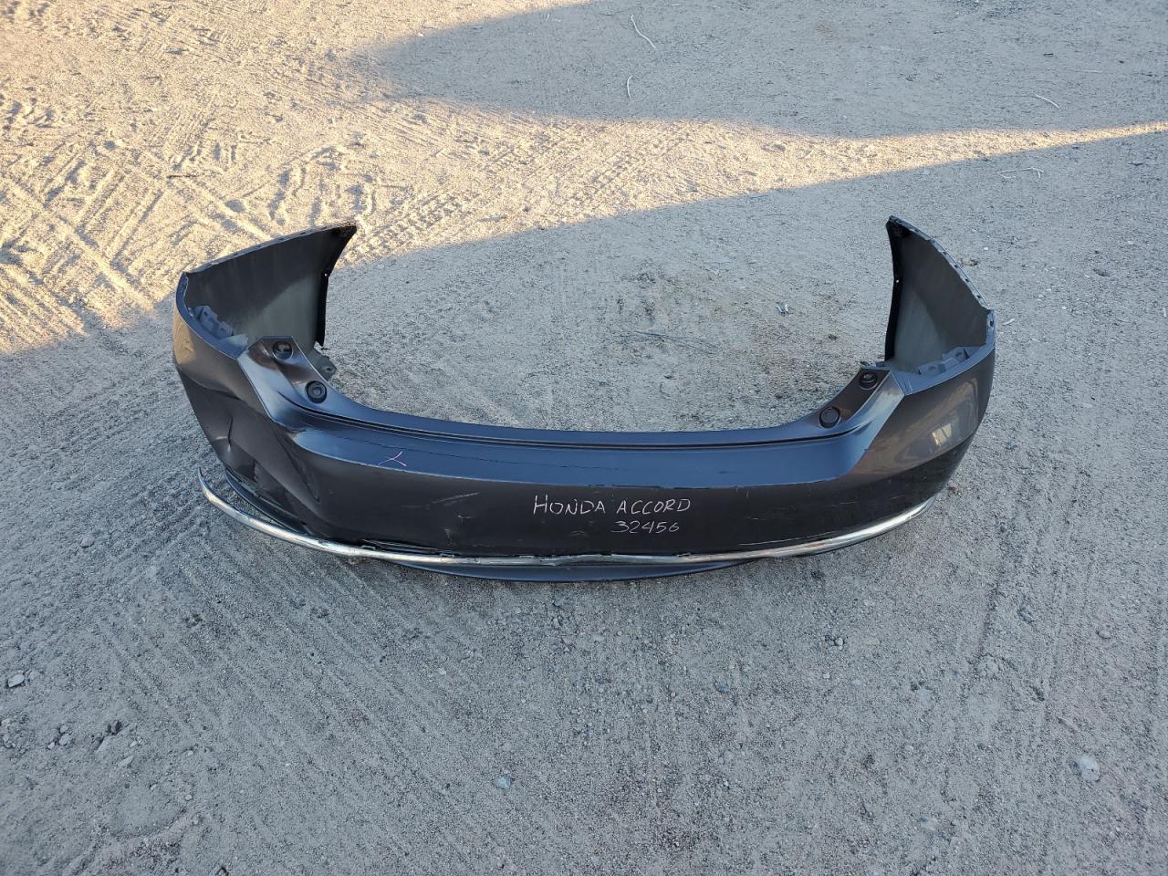 2016 Honda Accord VIN 1HGCR2E58GA108147 Copart auction photo, rear end / minor dent/scratches damage thumbnail 12