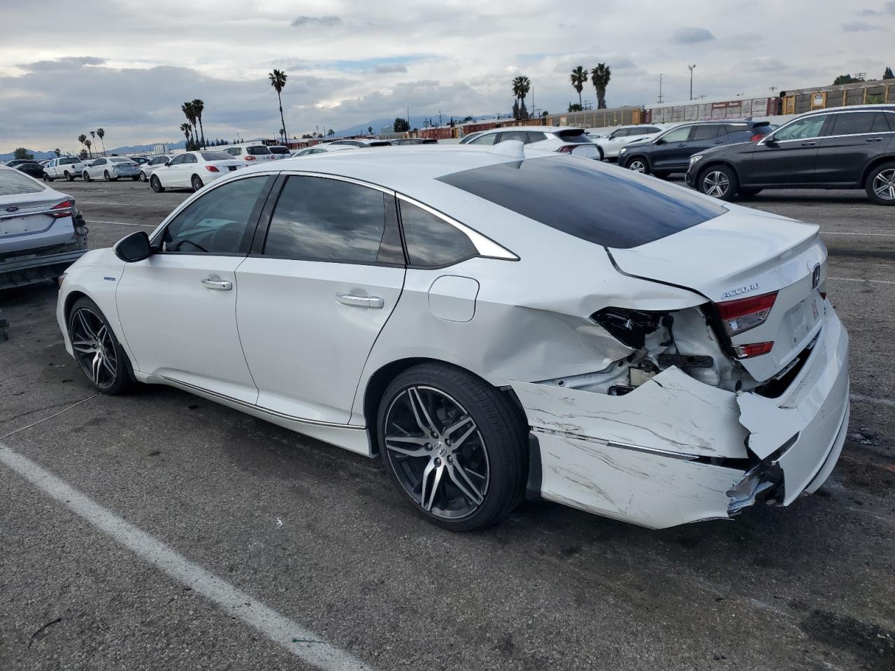 2022 Honda Accord VIN 1HGCV3F98NA027049 Copart auction photo, rear end / minor dent/scratches damage thumbnail 2