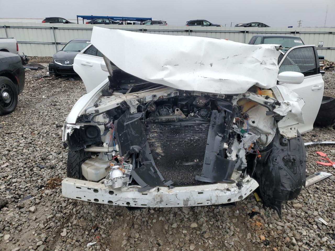 2016 Chrysler 300 VIN 2C3CCAAG0GH197736 Copart auction photo, front end damage thumbnail 13
