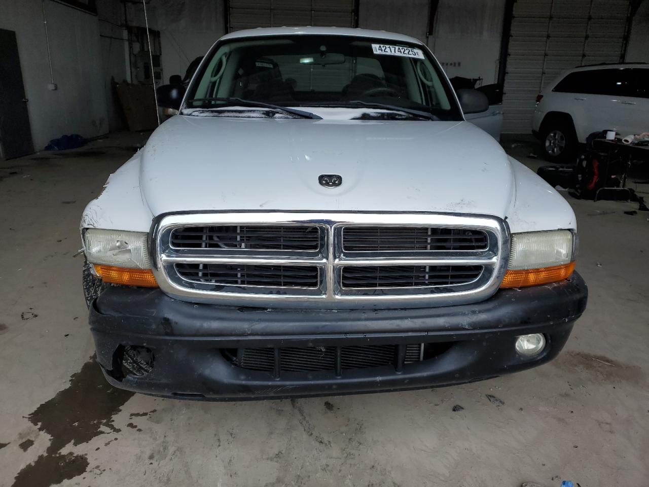 2004 Dodge Dakota VIN 1D7HL38K34S616566 Copart auction photo, front end / side damage thumbnail 5
