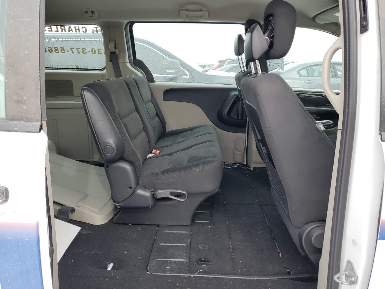 2015 Dodge Caravan VIN 2C4RDGBG8FR512540 Copart auction photo, rear end / minor dent/scratches damage thumbnail 11