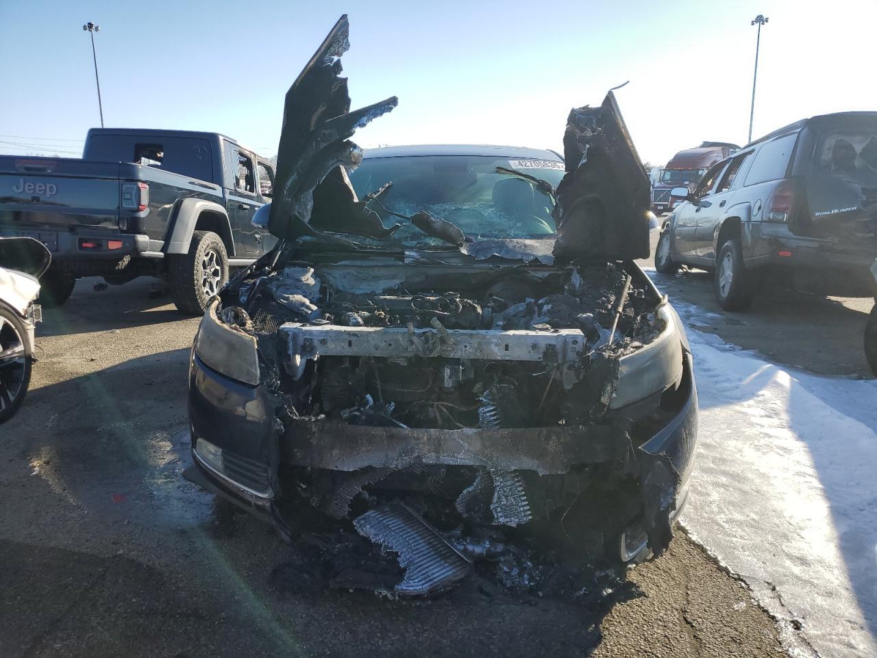 2013 Buick Regal VIN 2G4GS5EVXD9185806 Copart auction photo, burn damage thumbnail 5