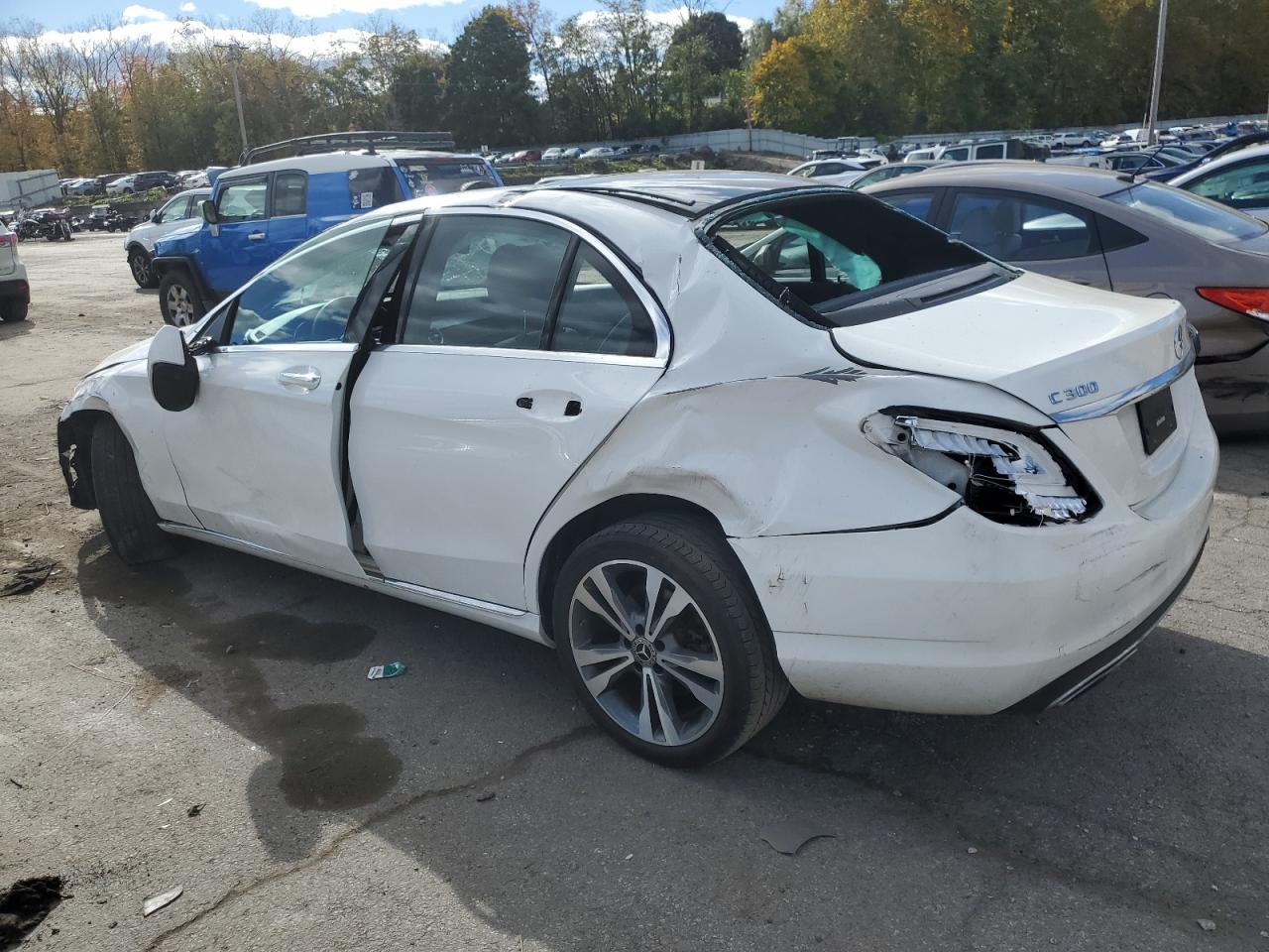2019 Mercedes-Benz C-klasse VIN 55SWF8EB1KU306287 Copart auction photo, all over damage thumbnail 2