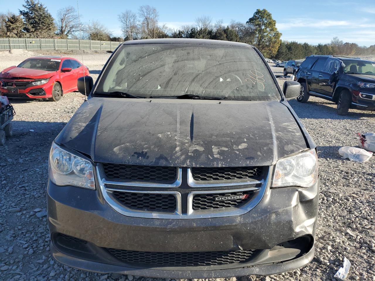 2018 Dodge Caravan VIN 2C4RDGBG3JR225275 Copart auction photo, front end damage thumbnail 5