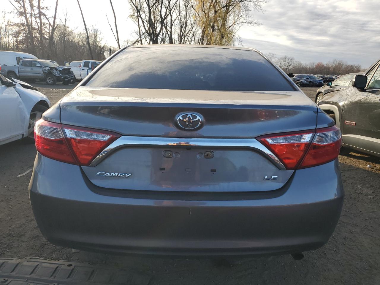 2015 Toyota Camry VIN 4T1BF1FK1FU492475 Copart auction photo, side / minor dent/scratches damage thumbnail 6