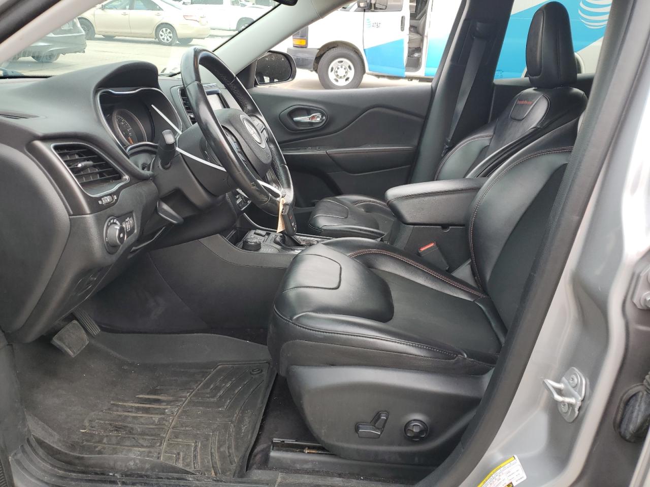 2019 Jeep Cherokee VIN 1C4PJMBX9KD153825 Copart auction photo, front end / rear end damage thumbnail 7