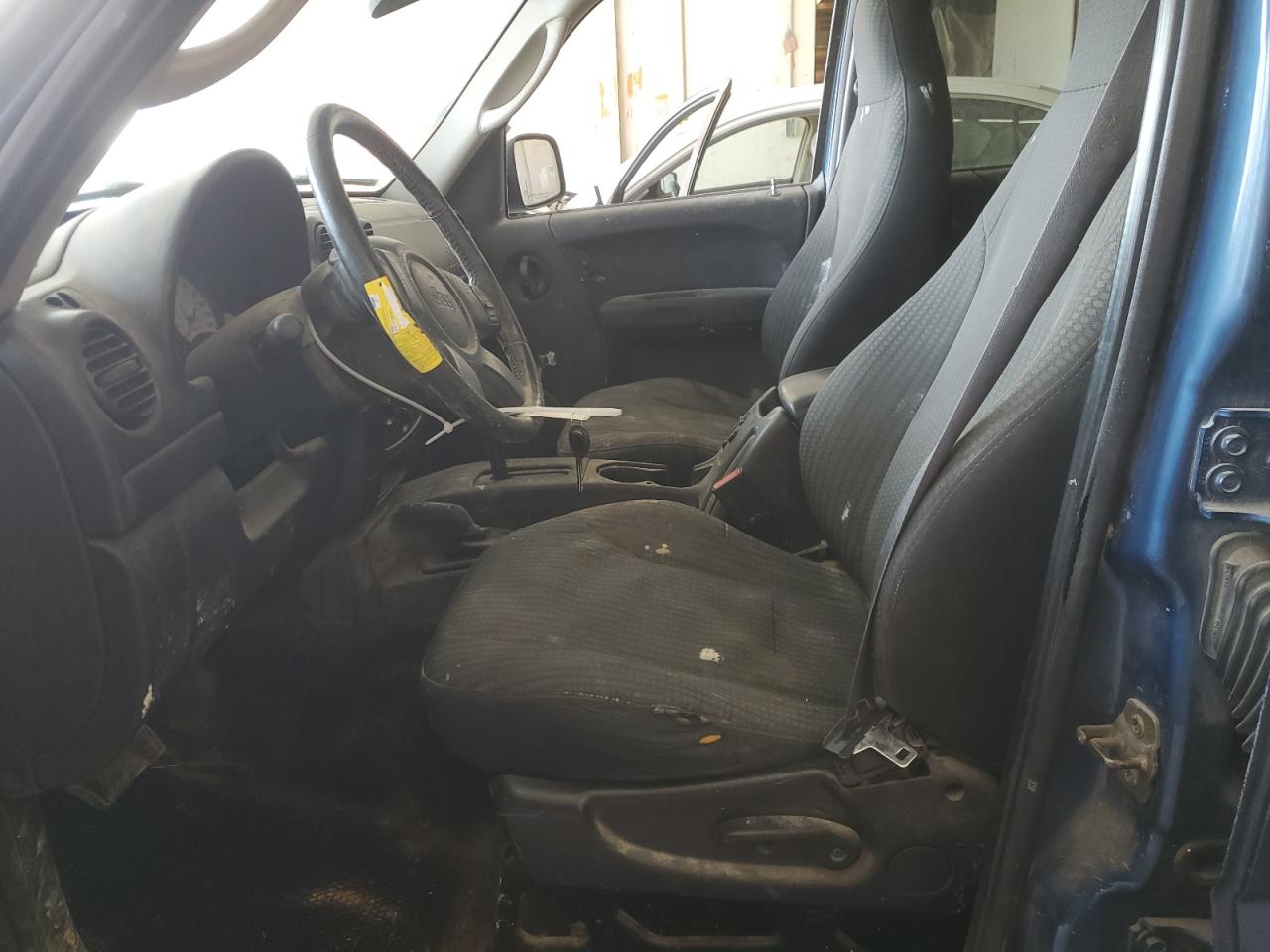2003 Jeep Liberty (North America) VIN 1J4GL48K03W636934 Copart auction photo, front end / side damage thumbnail 7