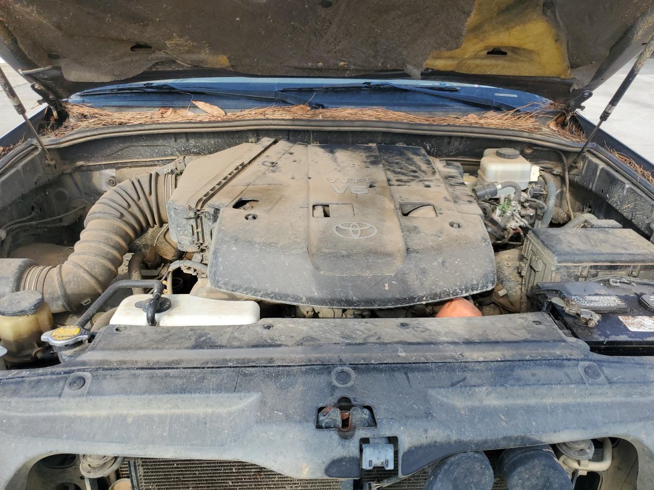 2005 Toyota 4Runner VIN JTEBU17R550073181 Copart auction photo, burn damage thumbnail 11