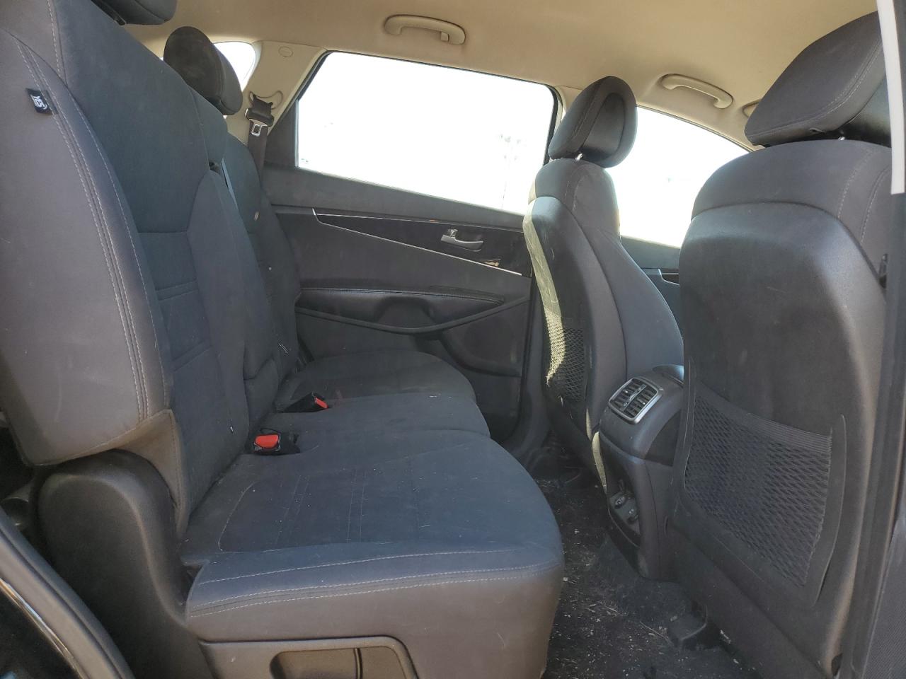 2016 KIA Sorento VIN 5XYPG4A38GG010905 Copart auction photo, rear end damage thumbnail 11