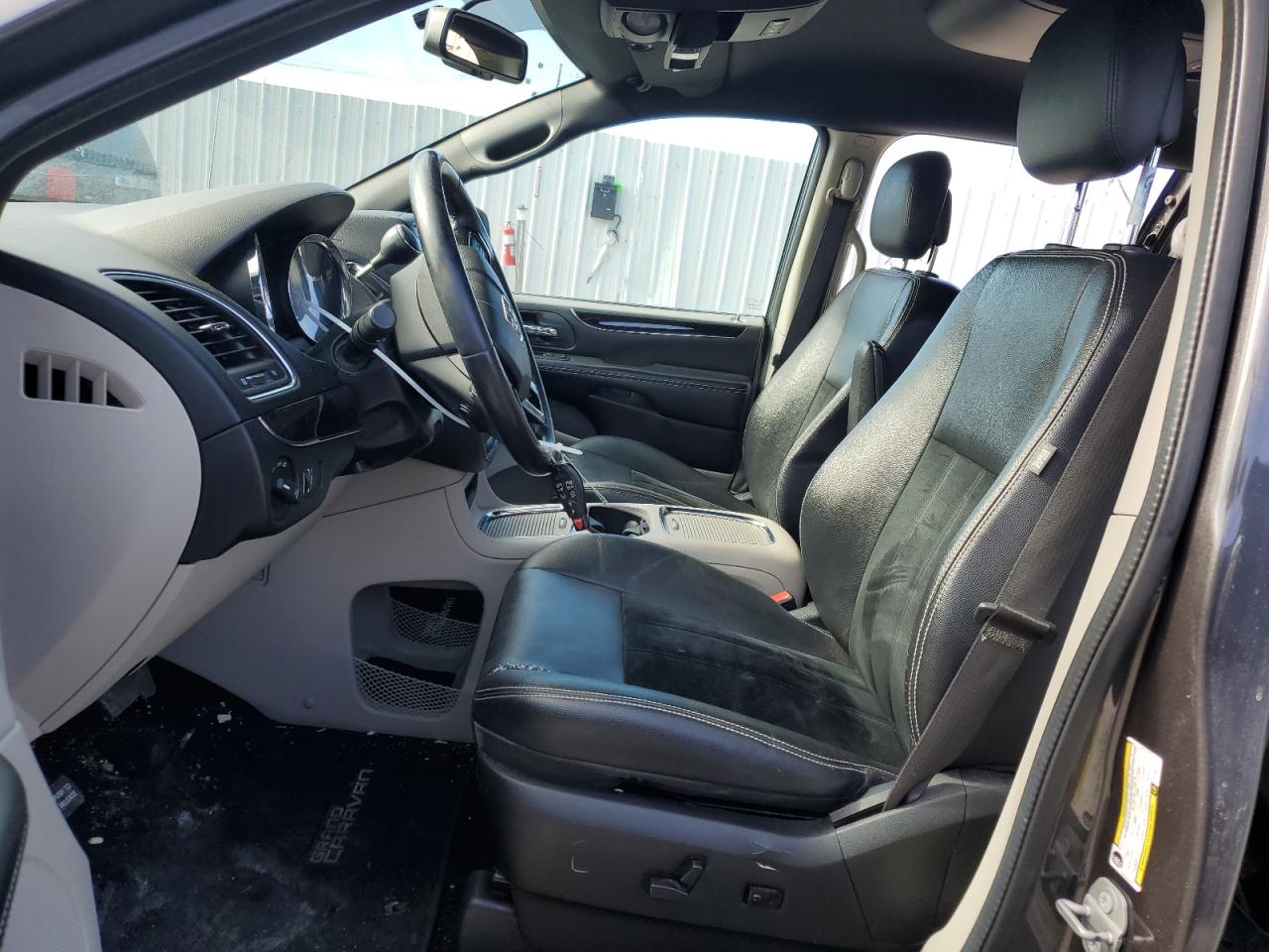 2017 Dodge Caravan VIN 2C4RDGCG7HR651544 Copart auction photo, front end damage thumbnail 7