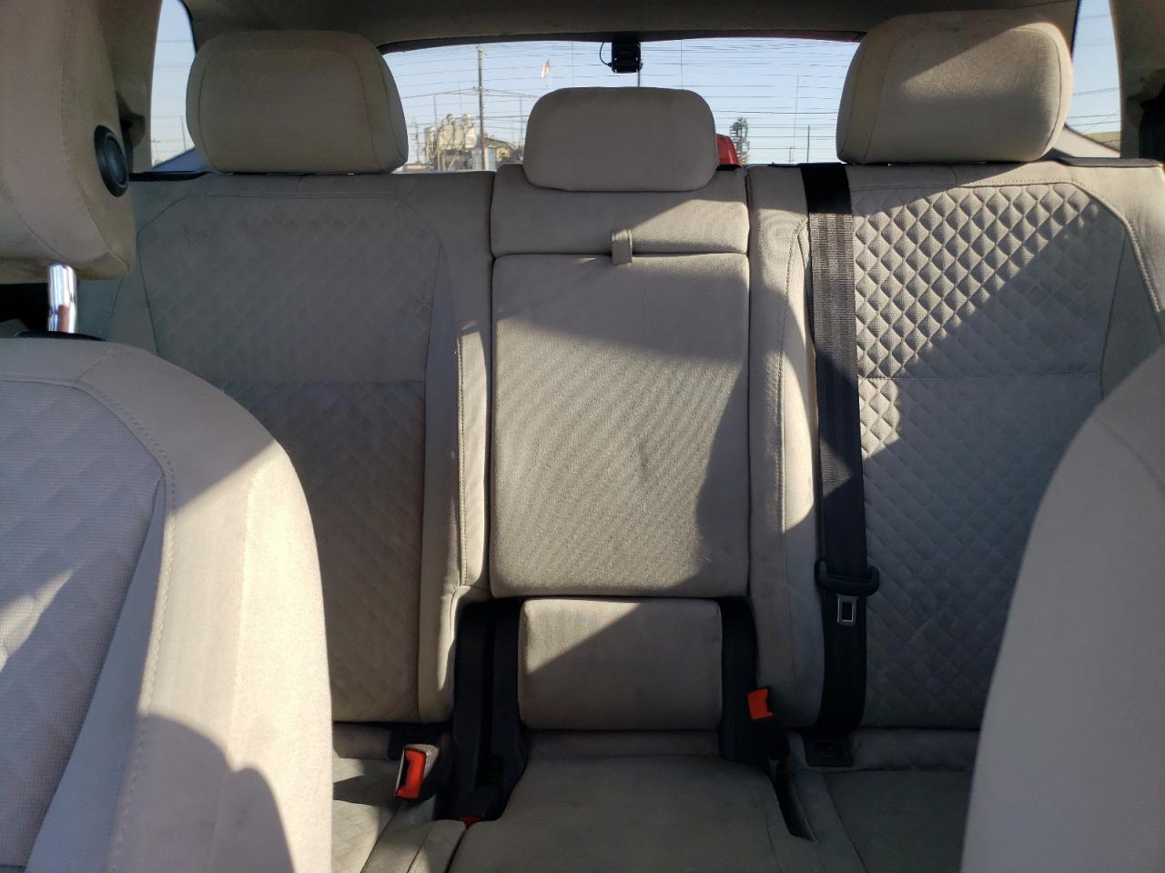 2018 Volkswagen Tiguan VIN 3VV1B7AX3JM022433 Copart auction photo, front end damage thumbnail 10