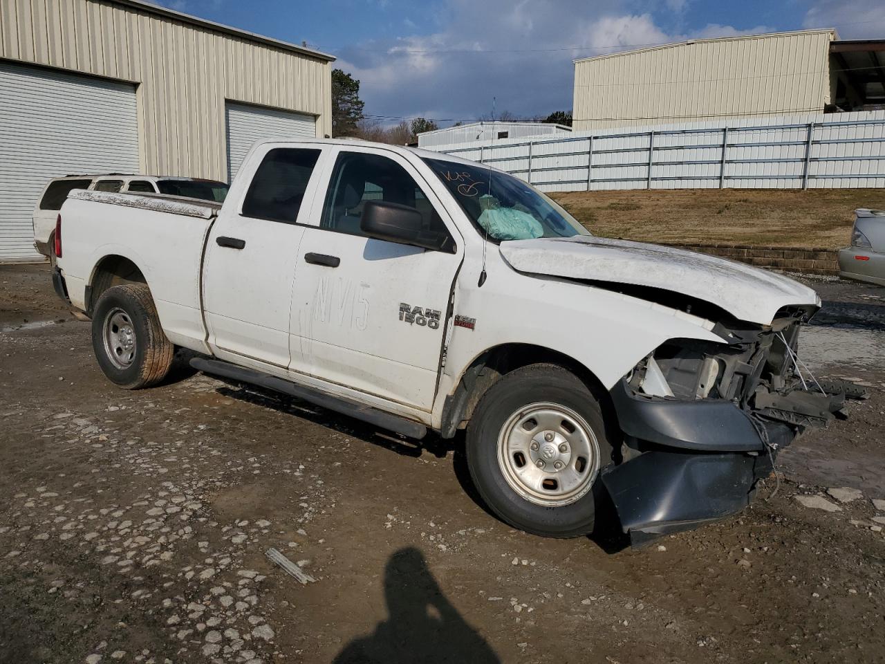 2017 RAM 1500 VIN 1C6RR6FT5HS605429 Copart auction photo, front end / undercarriage damage thumbnail 4