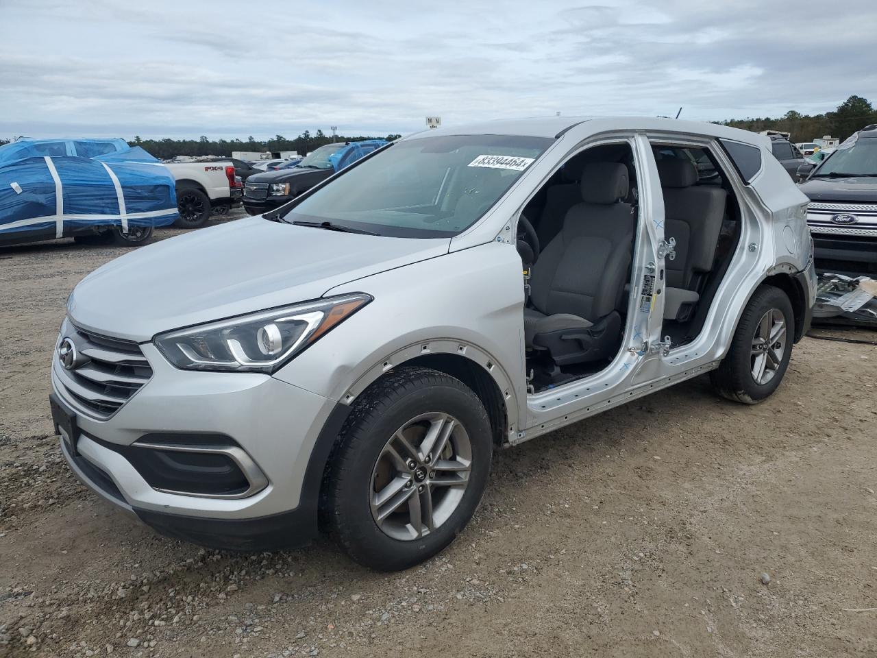 2018 Hyundai Santa Fe VIN 5XYZT3LB4JG528391