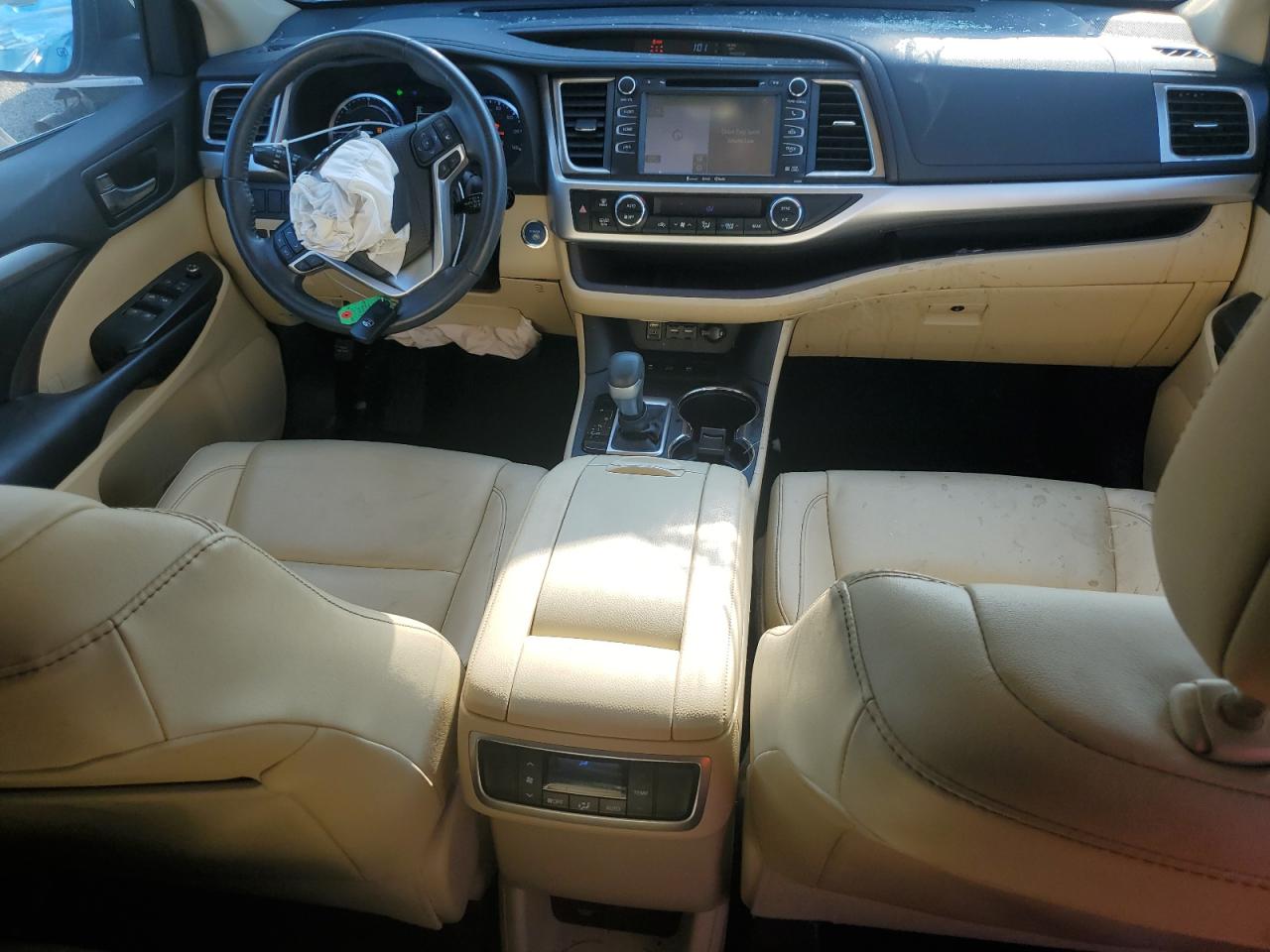 2019 Toyota Highlander VIN 5TDJGRFH4KS062468 Copart auction photo, front end damage thumbnail 8