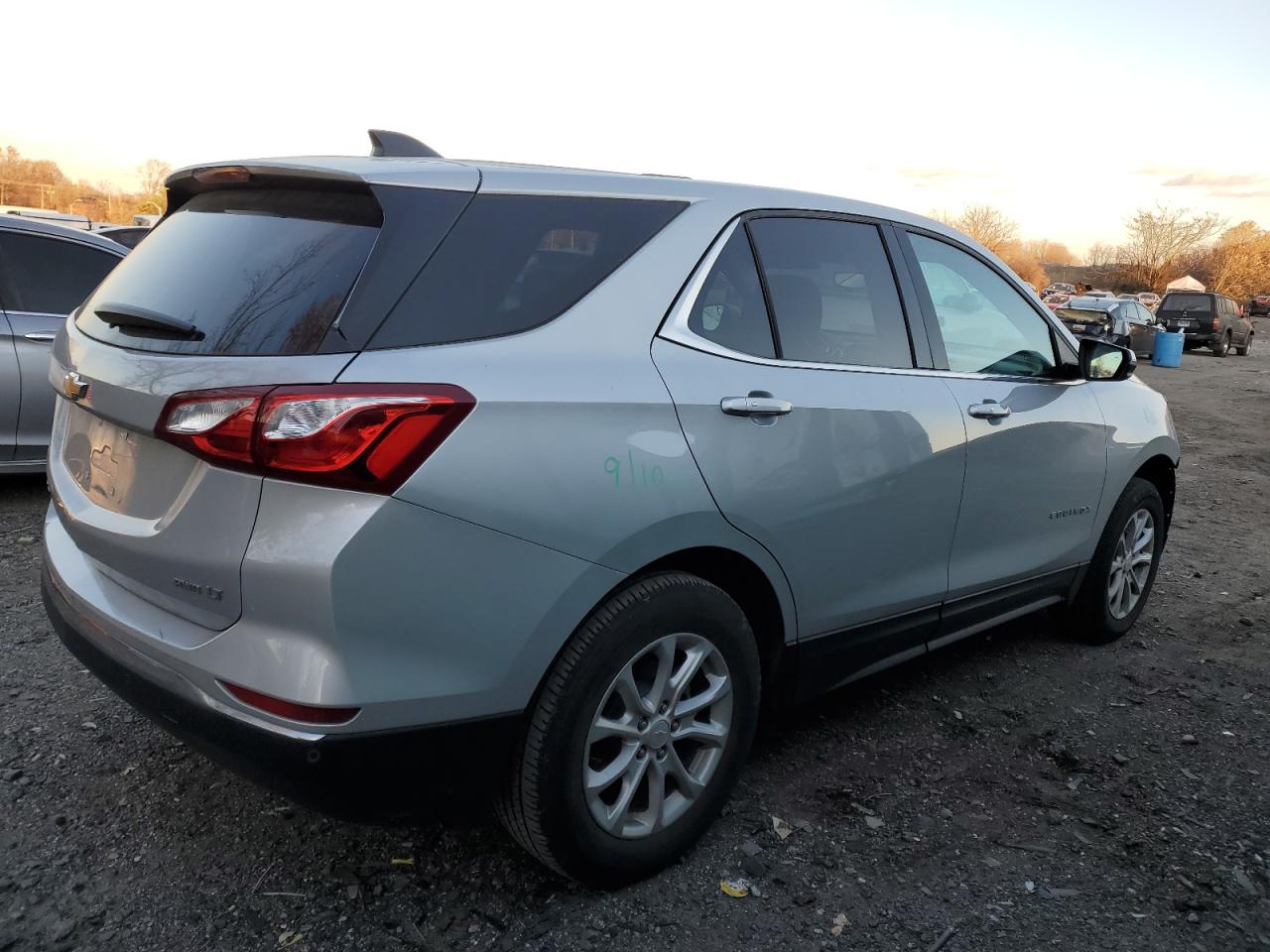 2019 Chevrolet Equinox VIN 2GNAXUEV1K6132584 Copart auction photo, front end damage thumbnail 3