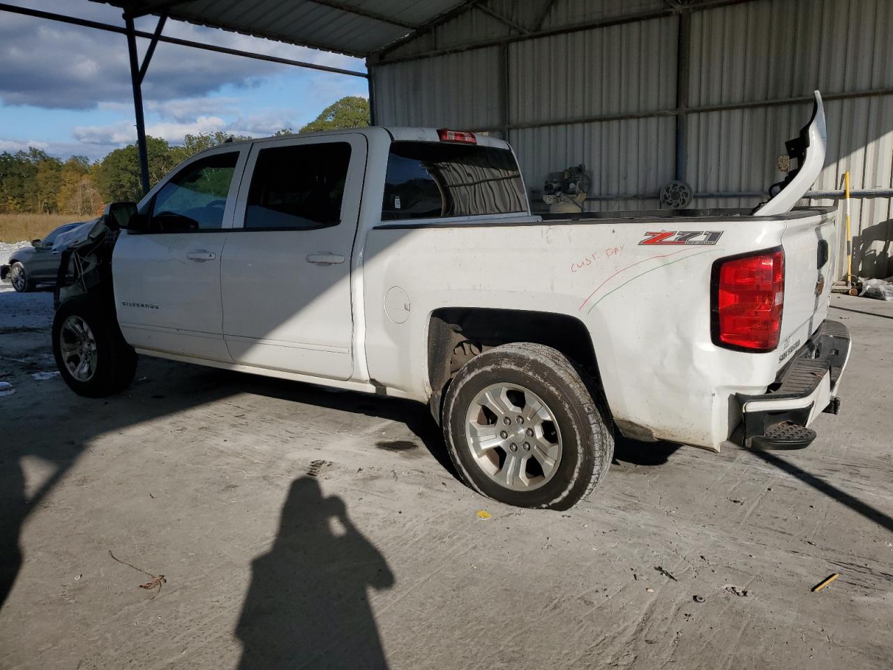 2017 Chevrolet Silverado VIN 3GCUKREC2HG203966 Copart auction photo, front end damage thumbnail 2