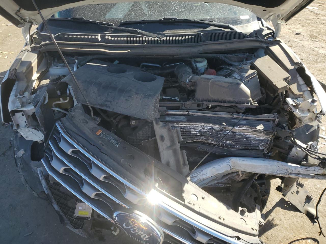 2016 Ford Explorer VIN 1FM5K8DH3GGC66320 Copart auction photo, front end damage thumbnail 11