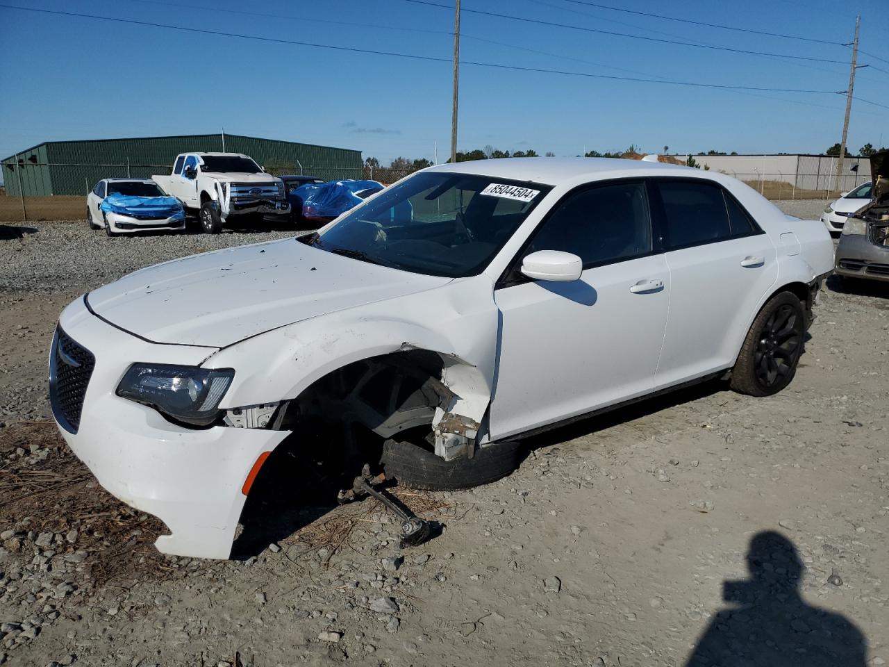 2019 Chrysler 300 VIN 2C3CCABG6KH637725