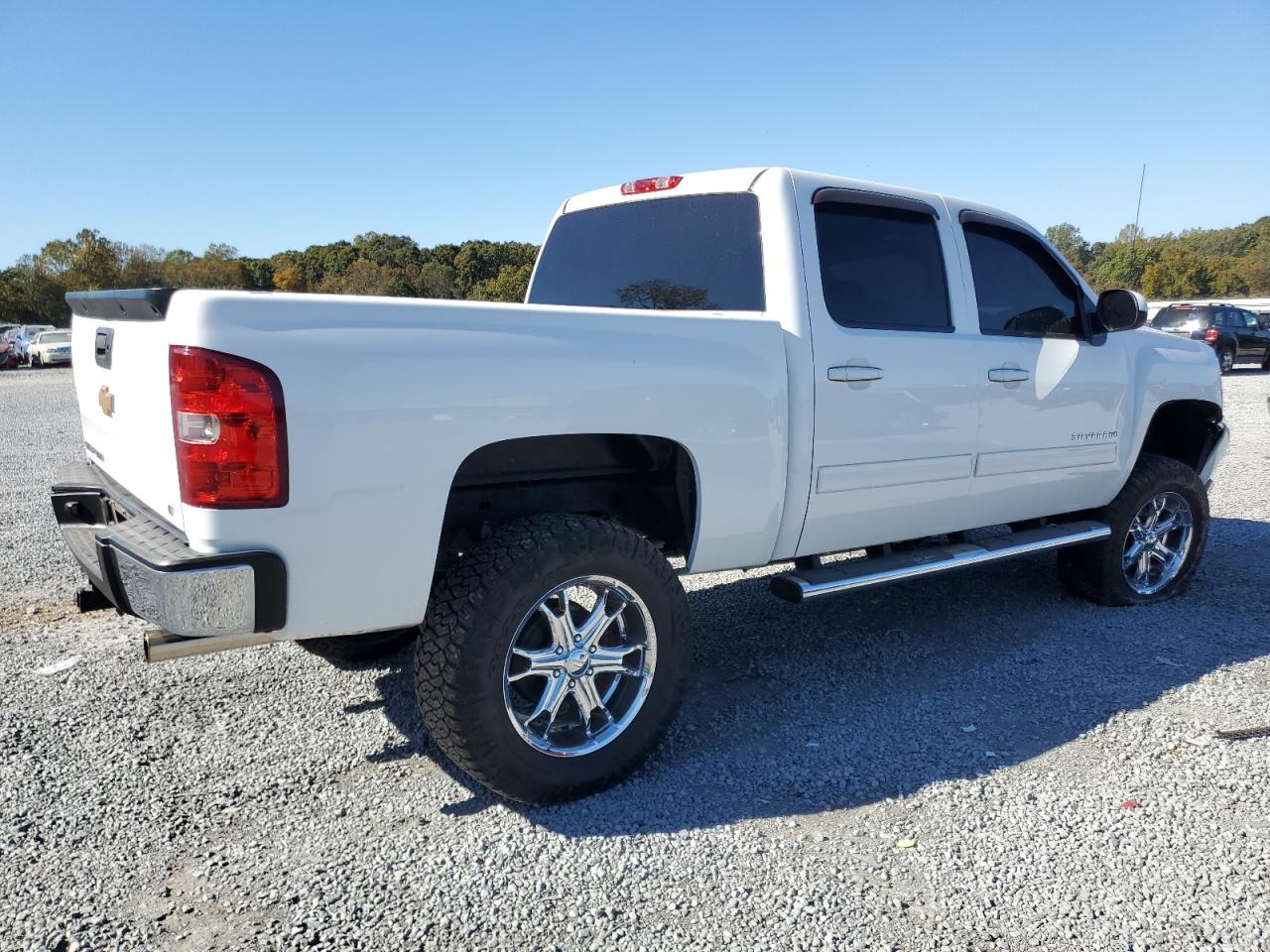 2012 Chevrolet Silverado VIN 3GCPKSE70CG127566 Copart auction photo, front end damage thumbnail 3