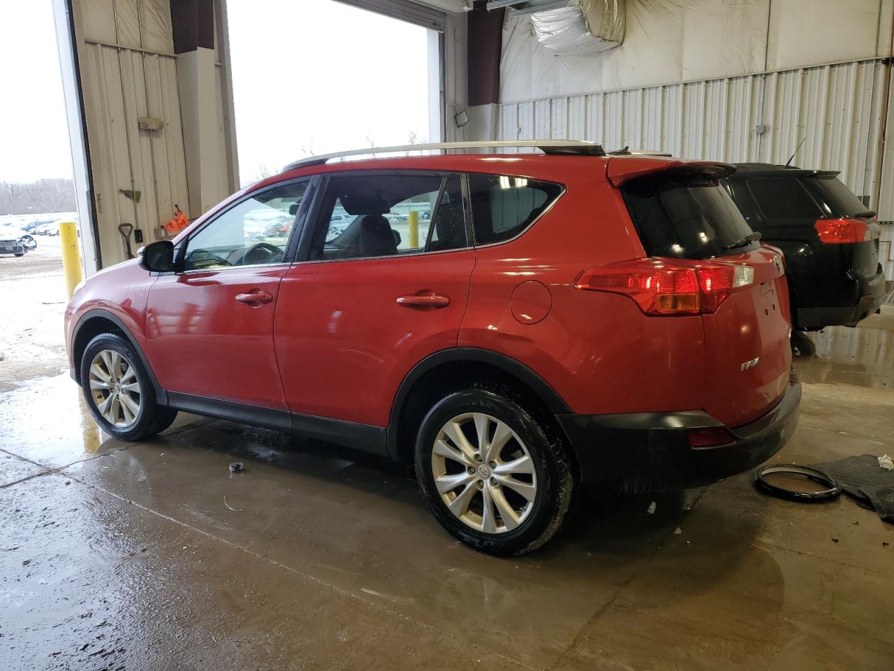 2015 Toyota RAV 4 VIN JTMDFREV5FD133184 Copart auction photo, hail / rear end damage thumbnail 2
