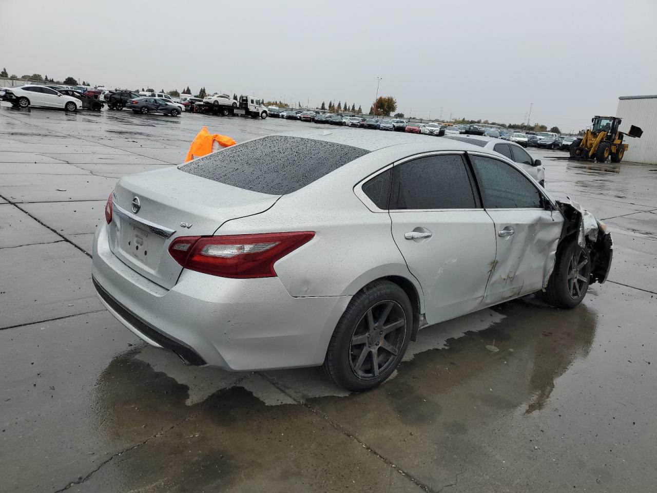 2018 Nissan Altima VIN 1N4AL3AP2JC119473 Copart auction photo, front end / side damage thumbnail 3
