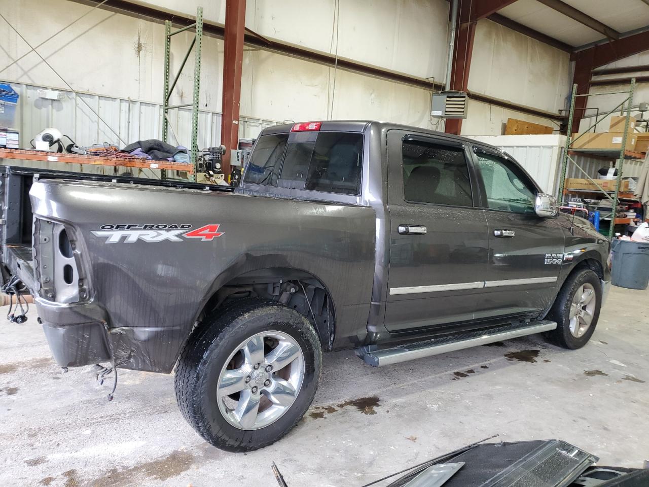 2015 RAM 1500 VIN 3C6RR7LT1FG709995 Copart auction photo, rear end / side damage thumbnail 3