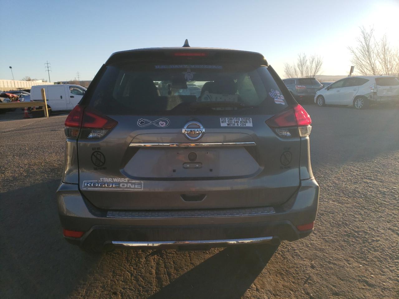 2018 Nissan Rogue VIN KNMAT2MT4JP565453 Copart auction photo, front end / side damage thumbnail 6