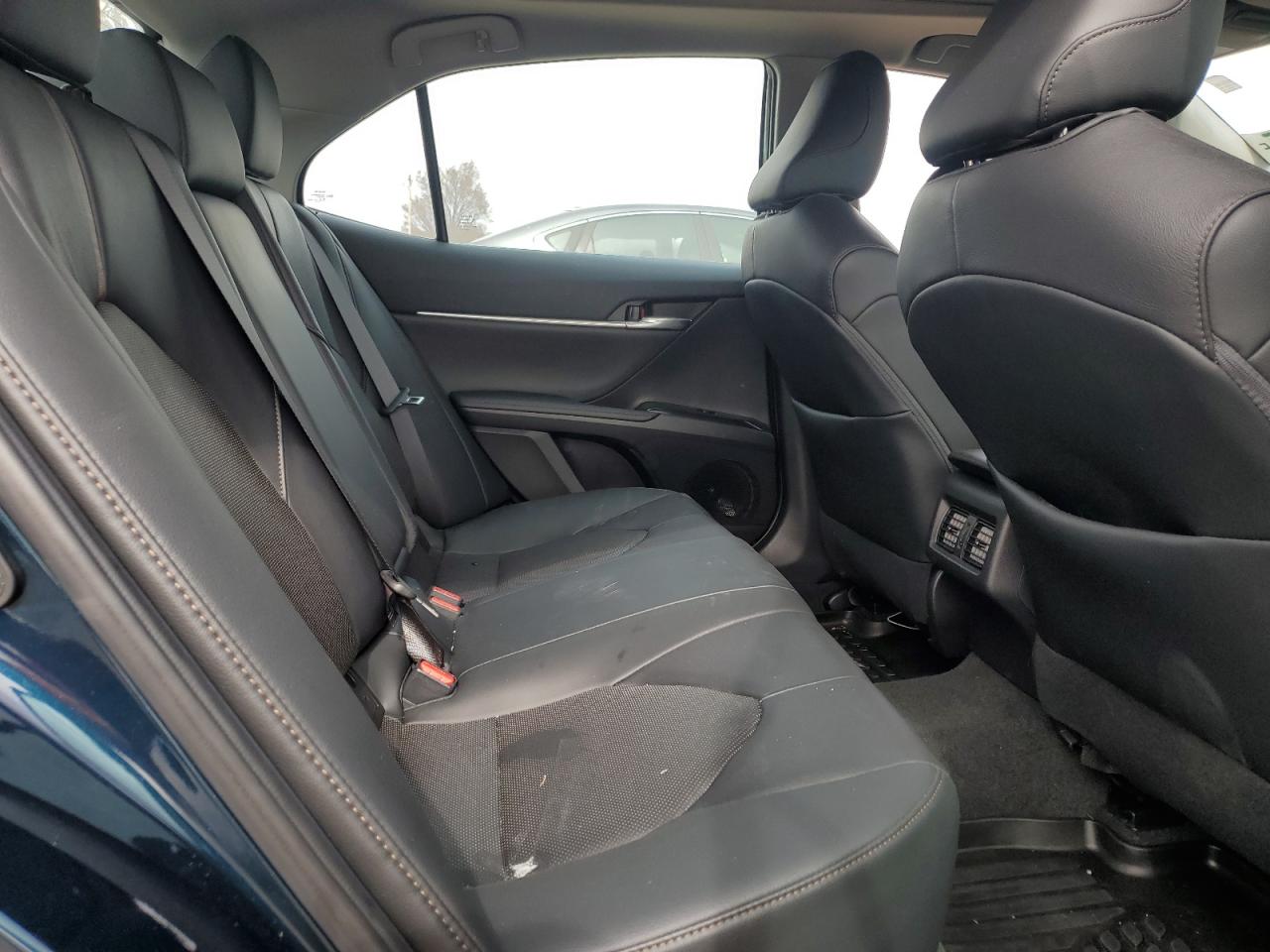 2020 Toyota Camry VIN 4T1F11AK4LU336630 Copart auction photo, front end / minor dent/scratches damage thumbnail 10