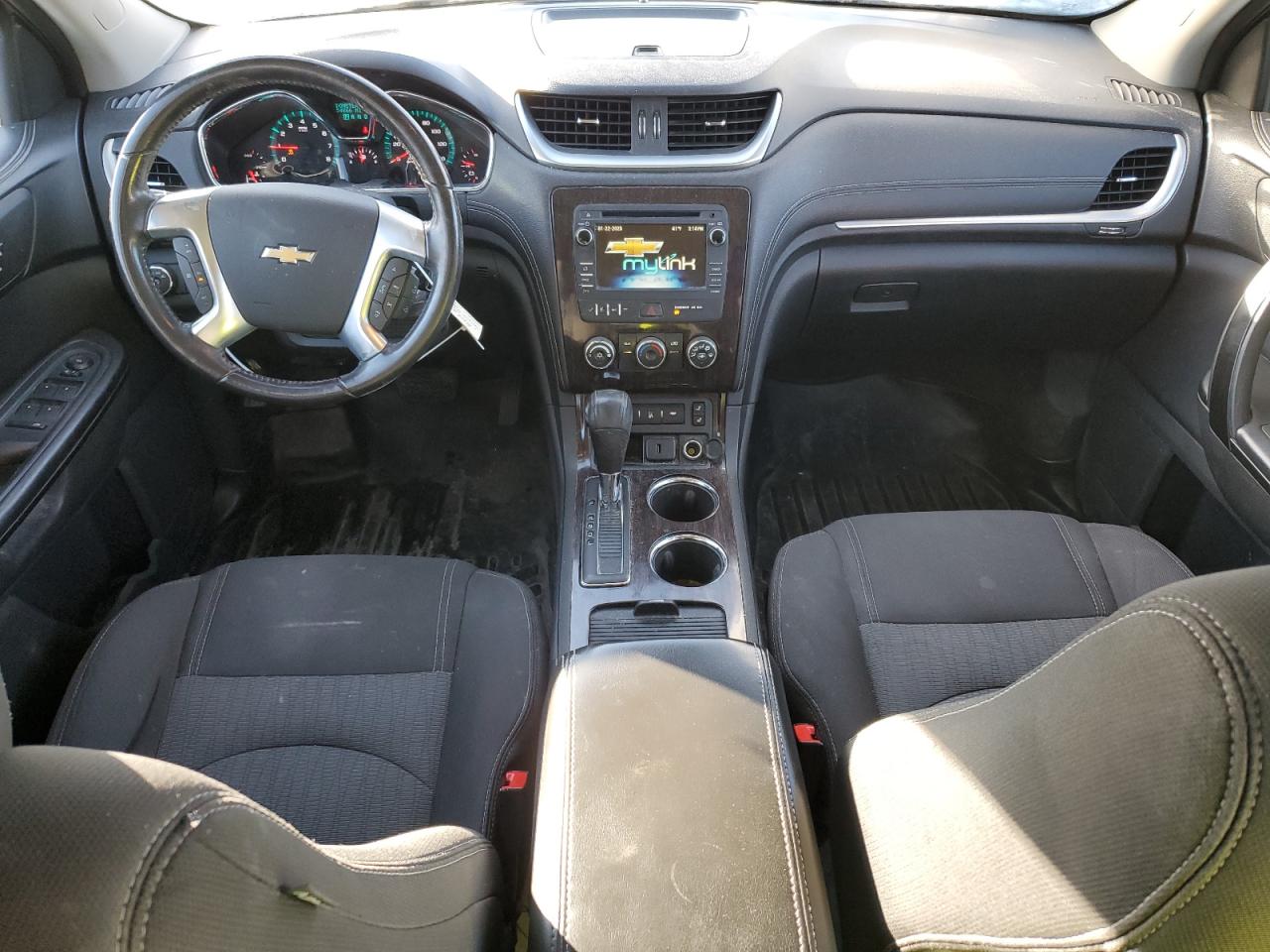 2015 Chevrolet Traverse VIN 1GNKVGKD1FJ186371 Copart auction photo, front end damage thumbnail 8