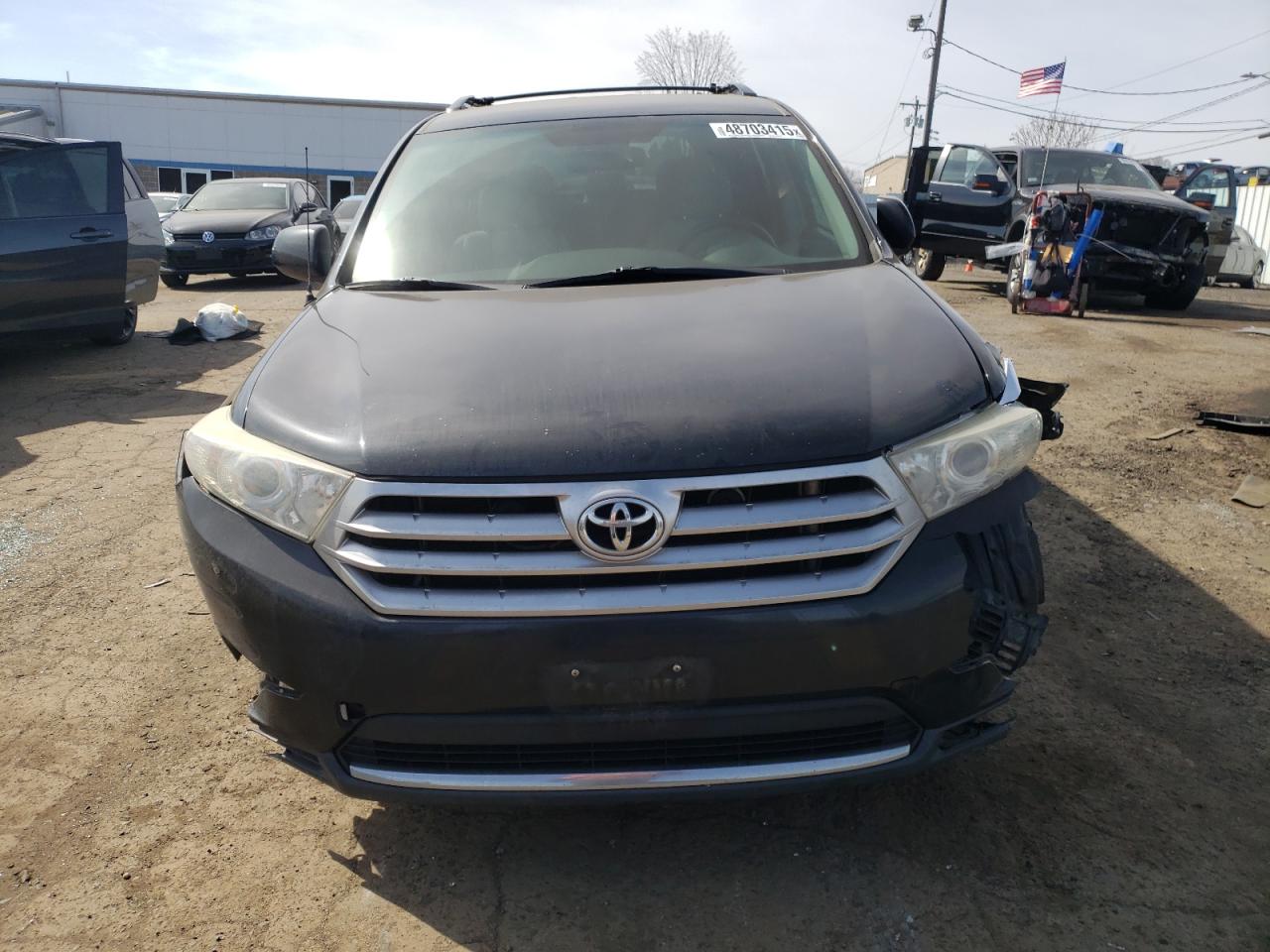 2011 Toyota Highlander VIN 5TDBK3EH6BS062148 Copart auction photo, all over damage thumbnail 5
