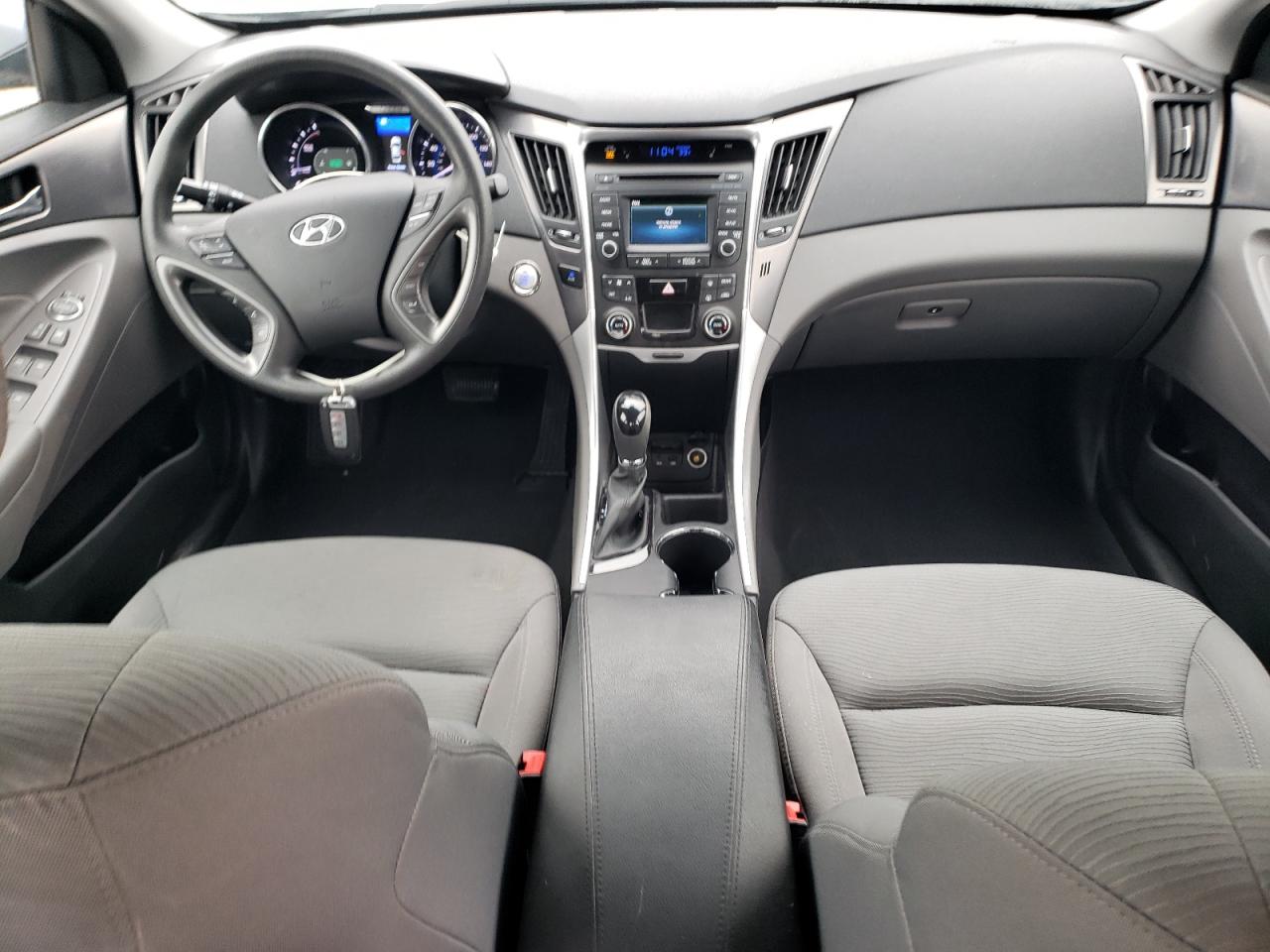 2015 Hyundai Sonata VIN KMHEC4A42FA131595 Copart auction photo, front end / side damage thumbnail 8