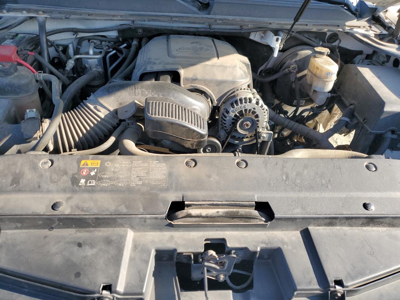 2012 Chevrolet Suburban VIN 1GNSCKE04CR229681 Copart auction photo, front end damage thumbnail 11