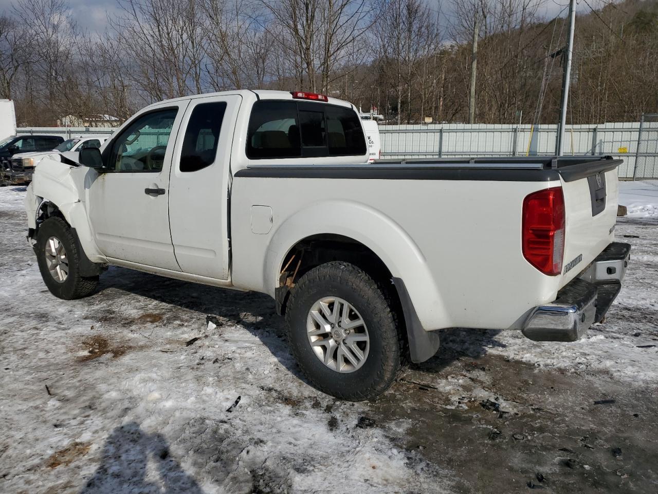 2015 Nissan Navara (Frontier) VIN 1N6AD0CW5FN711730 Copart auction photo, front end damage thumbnail 2