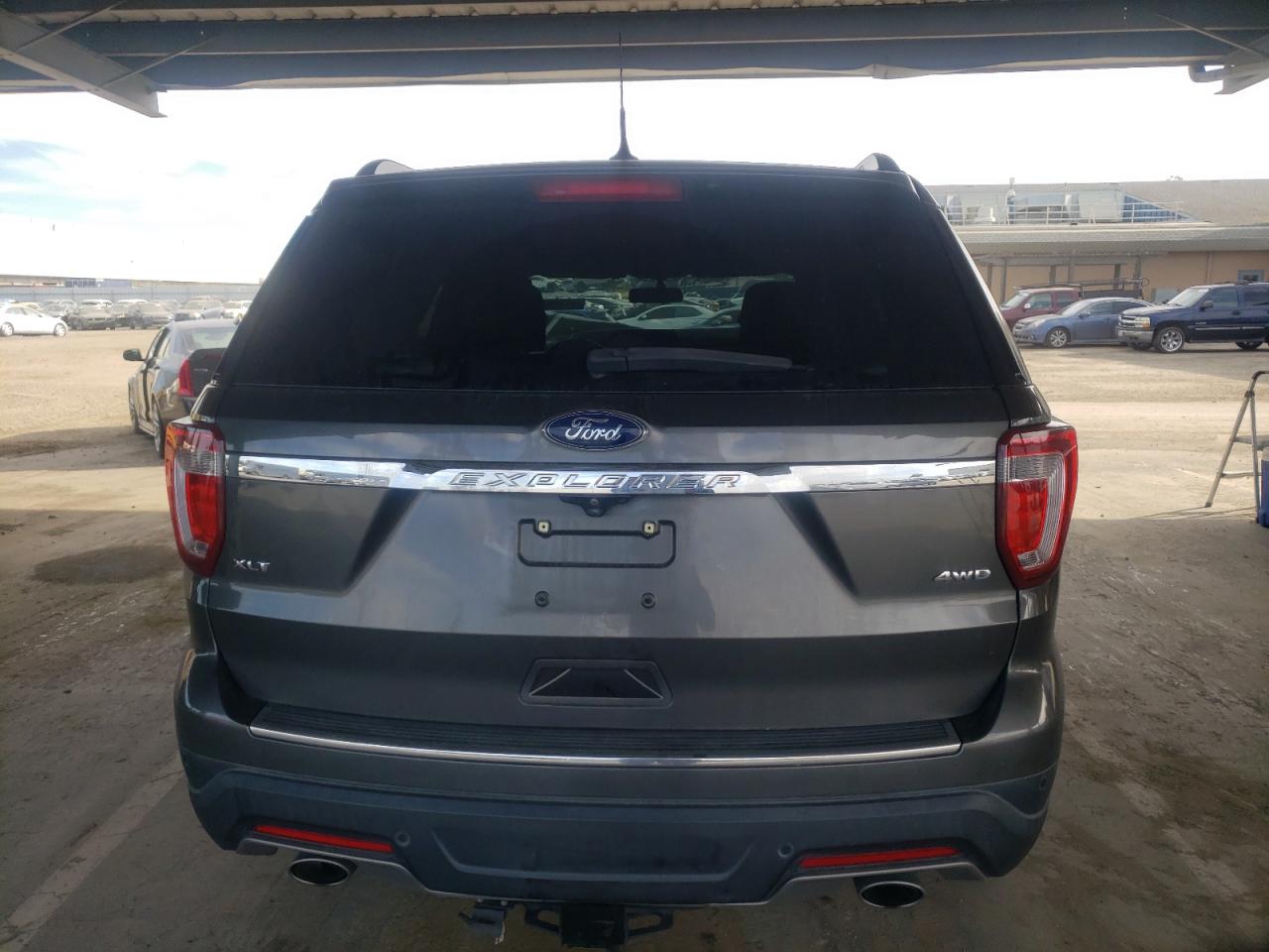 2018 Ford Explorer VIN 1FM5K8D82JGC15527 Copart auction photo, front end damage thumbnail 6