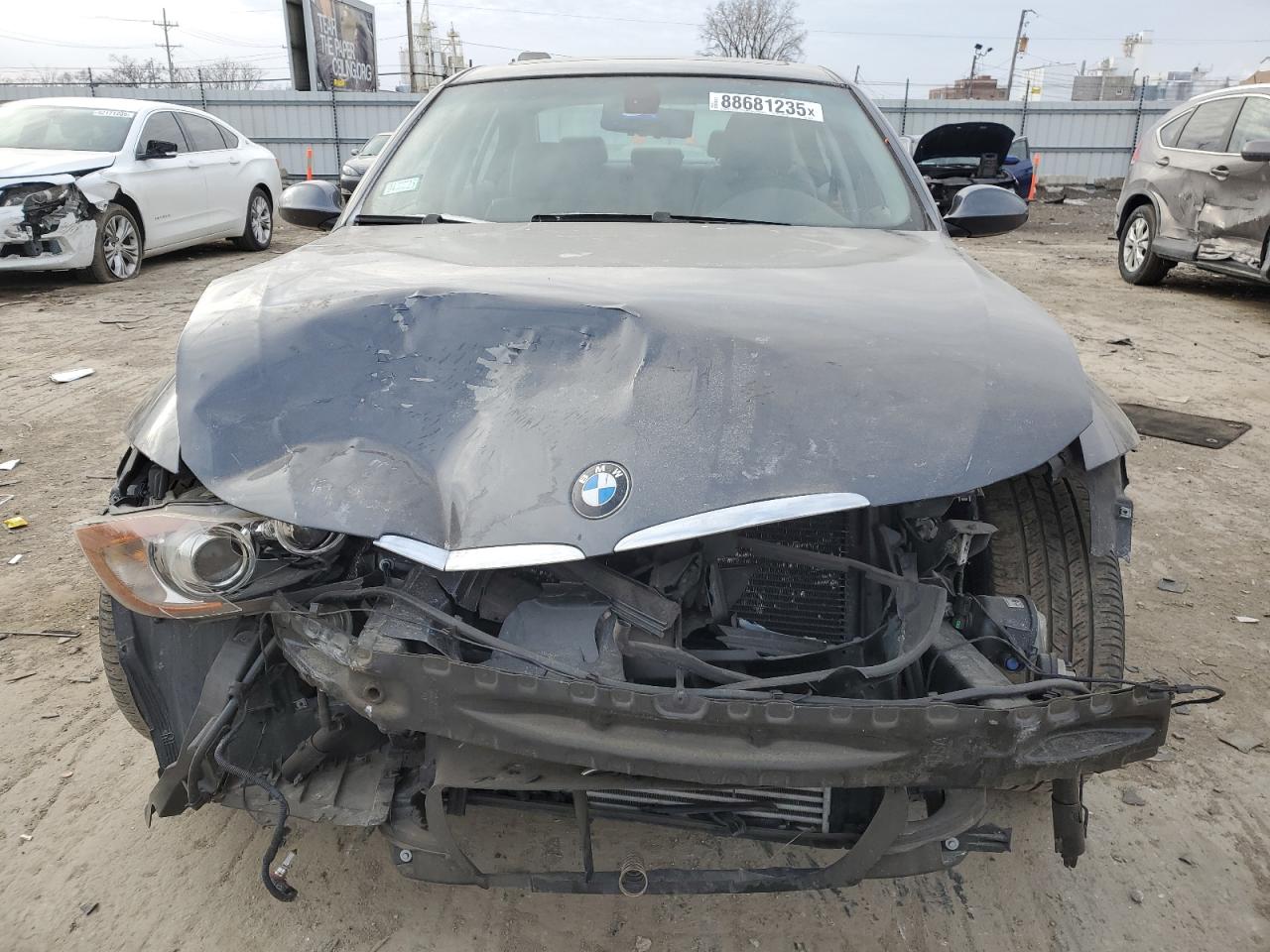 2007 BMW 3er VIN WBAVD53557A006134 Copart auction photo, front end damage thumbnail 5