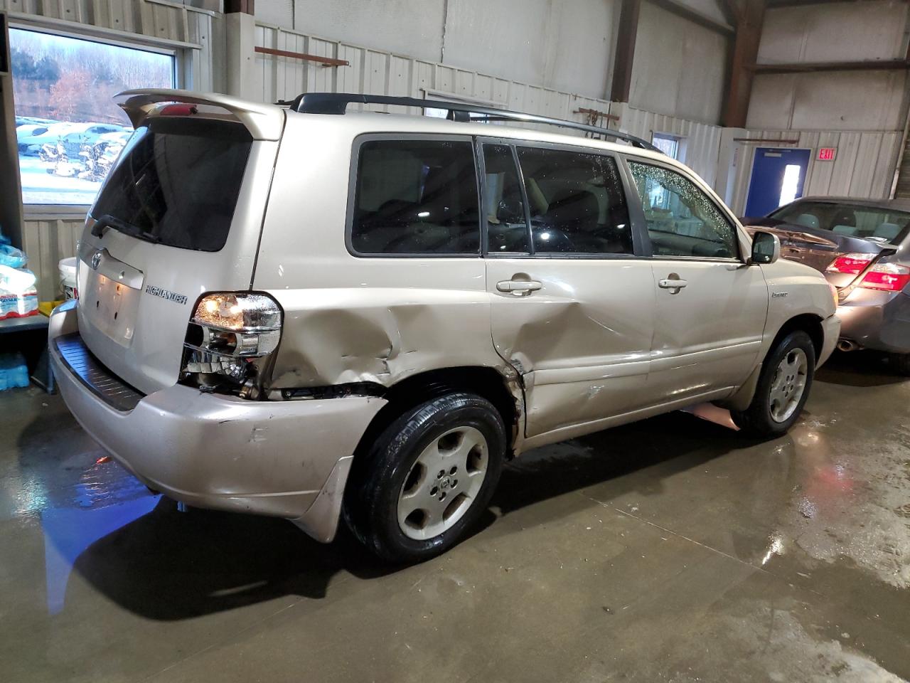 2005 Toyota Highlander VIN JTEEP21A250072146 Copart auction photo, side damage thumbnail 3