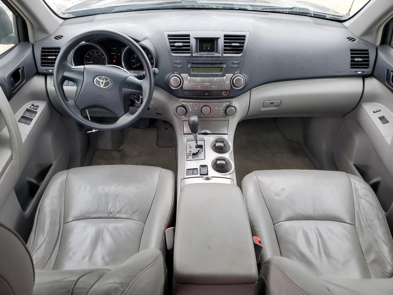 2010 Toyota Highlander VIN 5TDZK3EHXAS022751 Copart auction photo, side / all over damage thumbnail 8