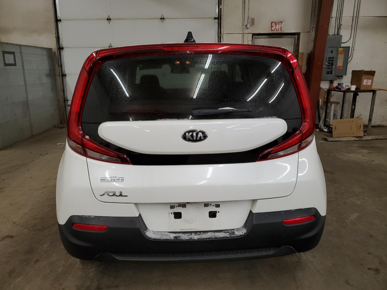 2020 KIA Soul VIN KNDJ23AU6L7702255 Copart auction photo, all over damage thumbnail 6