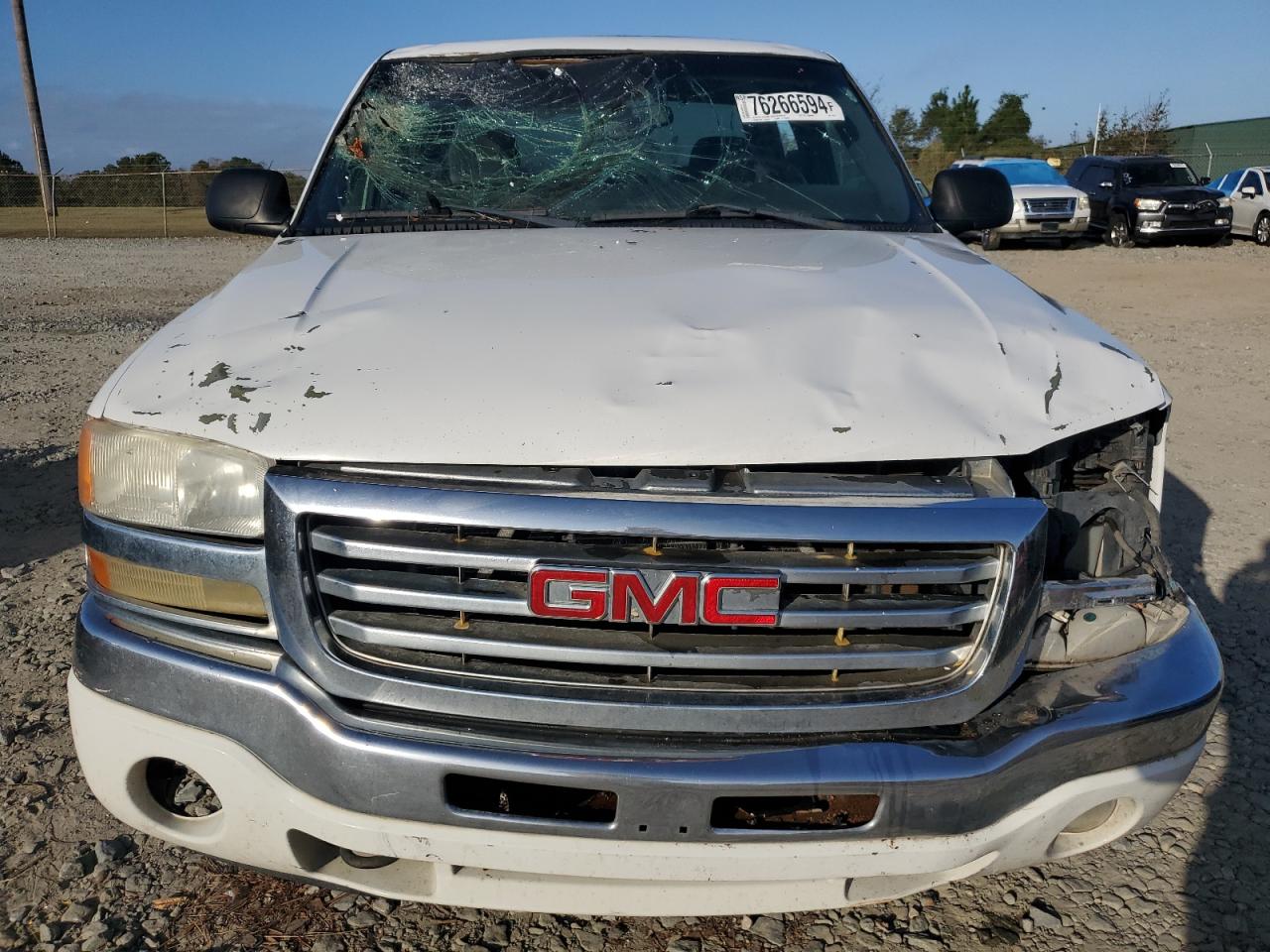 2006 GMC Sierra VIN 2GTEC13Z361310136 Copart auction photo, front end / top/roof damage thumbnail 5