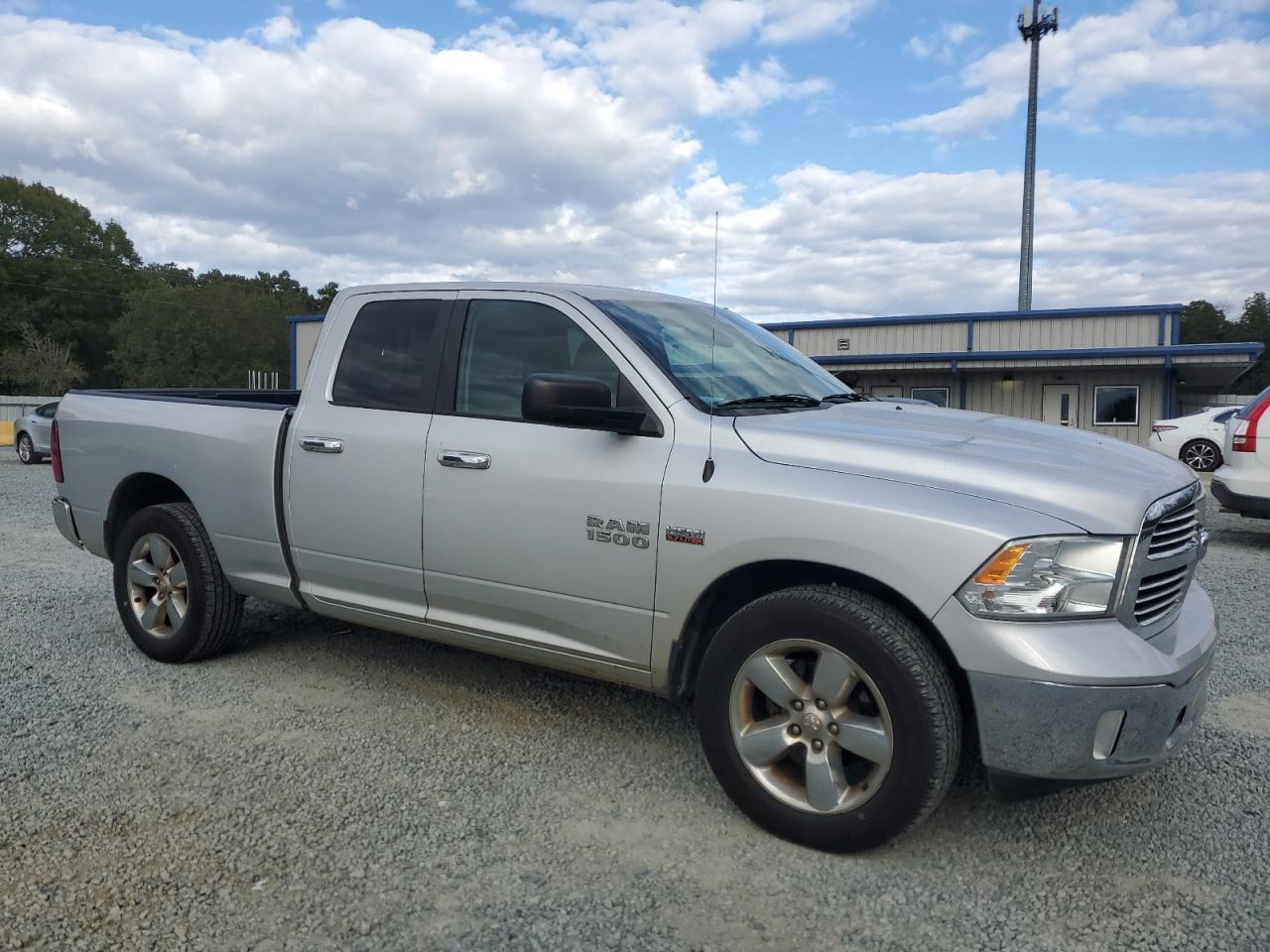 2015 RAM 1500 VIN 1C6RR6GT0FS577714 Copart auction photo, mechanical damage thumbnail 4