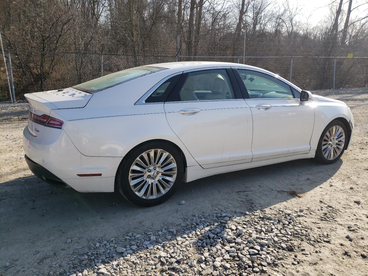2014 Lincoln MKZ VIN 3LN6L2G96ER805179 Copart auction photo, water/flood / rear end damage thumbnail 3